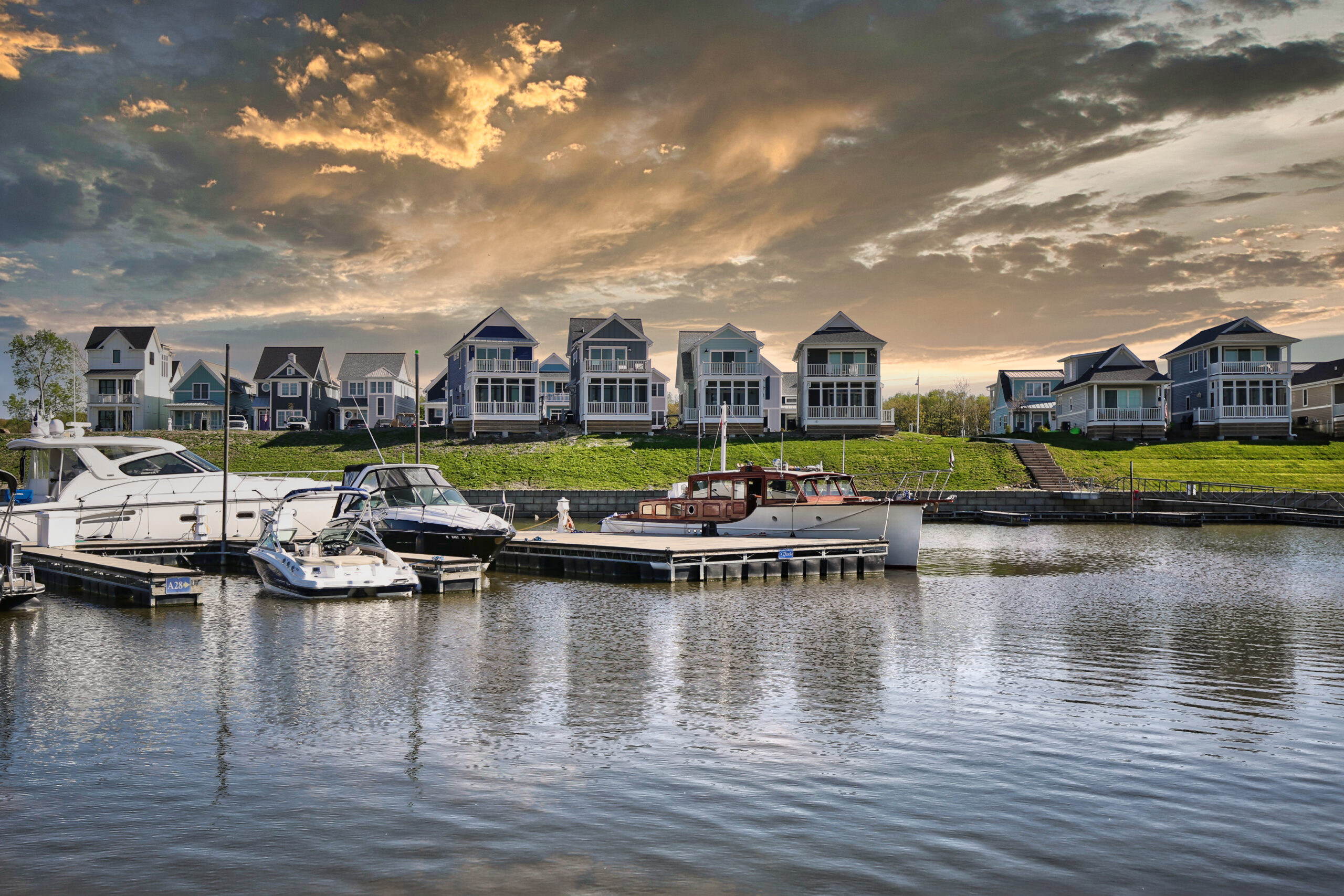 yacht club heritage harbor