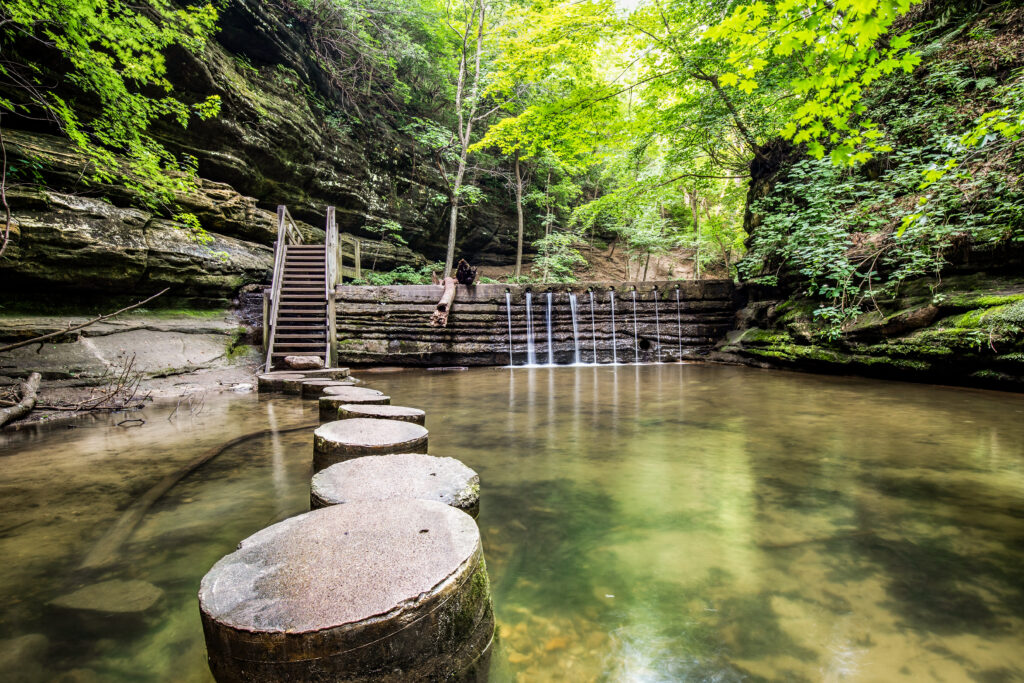 Starved rock state park hiking outlet trails