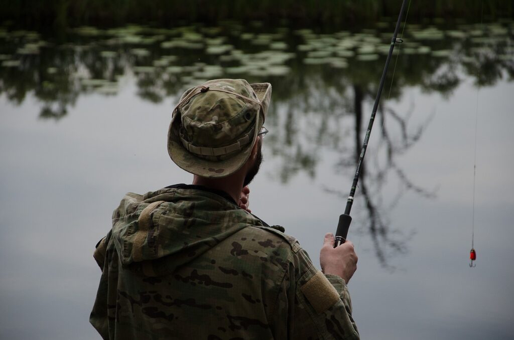 fishing, river, tourism-2955275.jpg