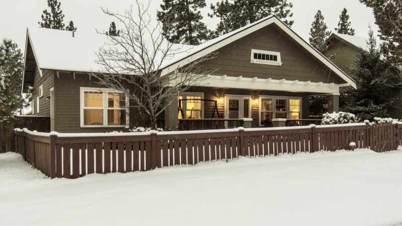 Alpenglow Bend Oregon Vacation Rental in Winter