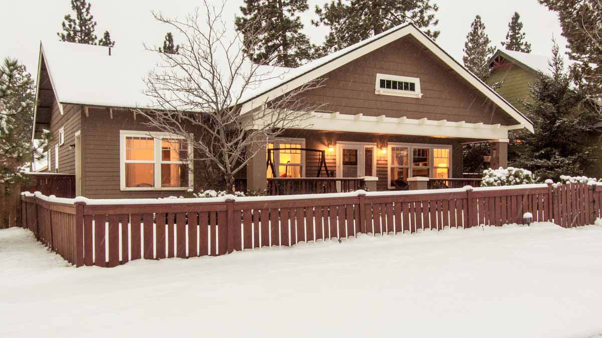 Alpenglow Vacation rental in Bend Oregon Winter