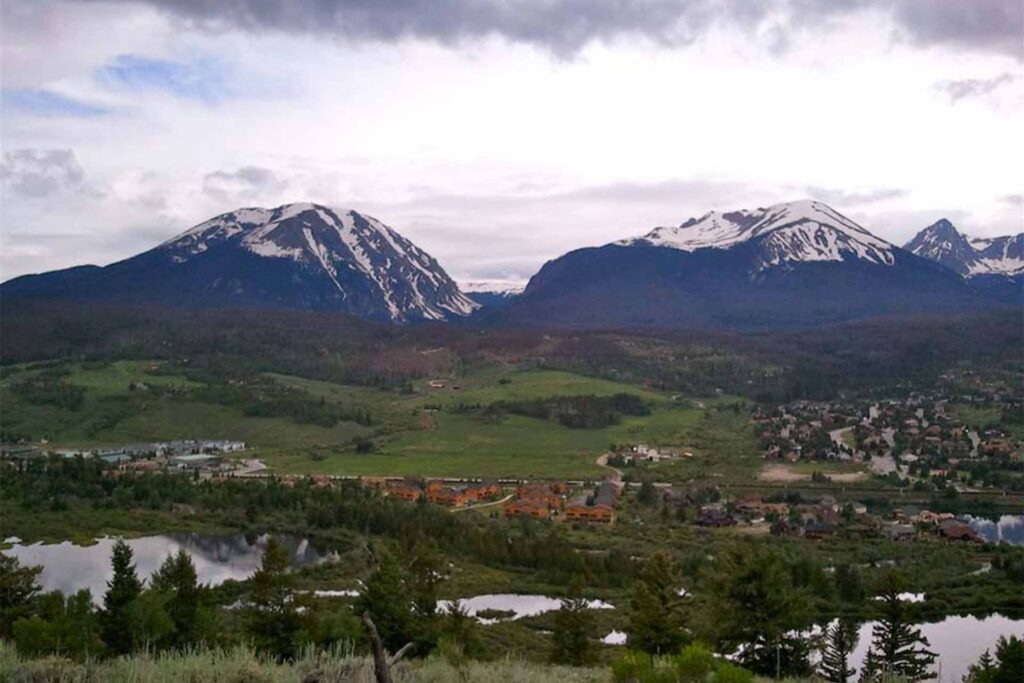 Summit County Mountain View Rentals