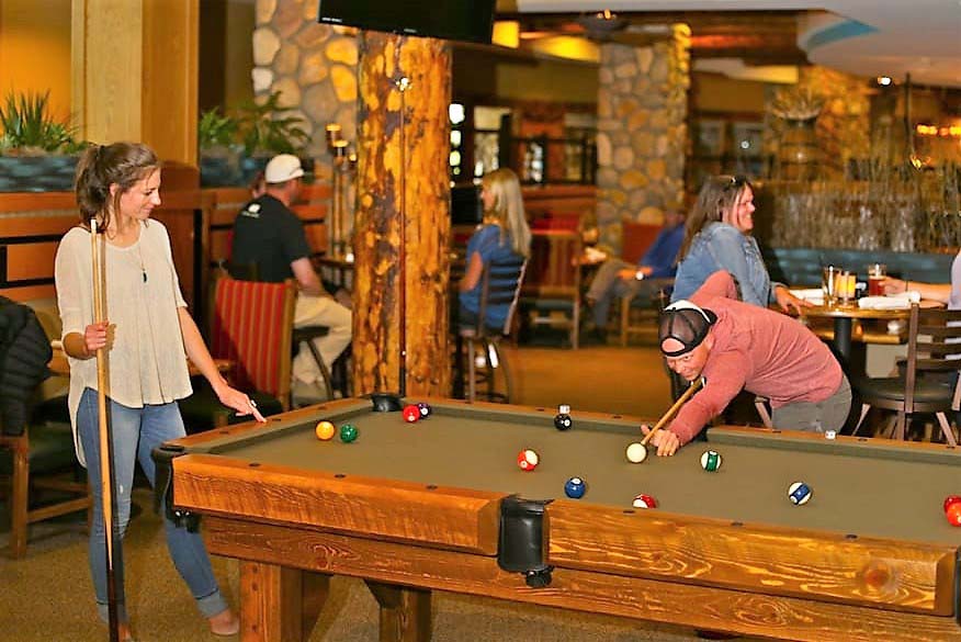 The Woodstone Grille
