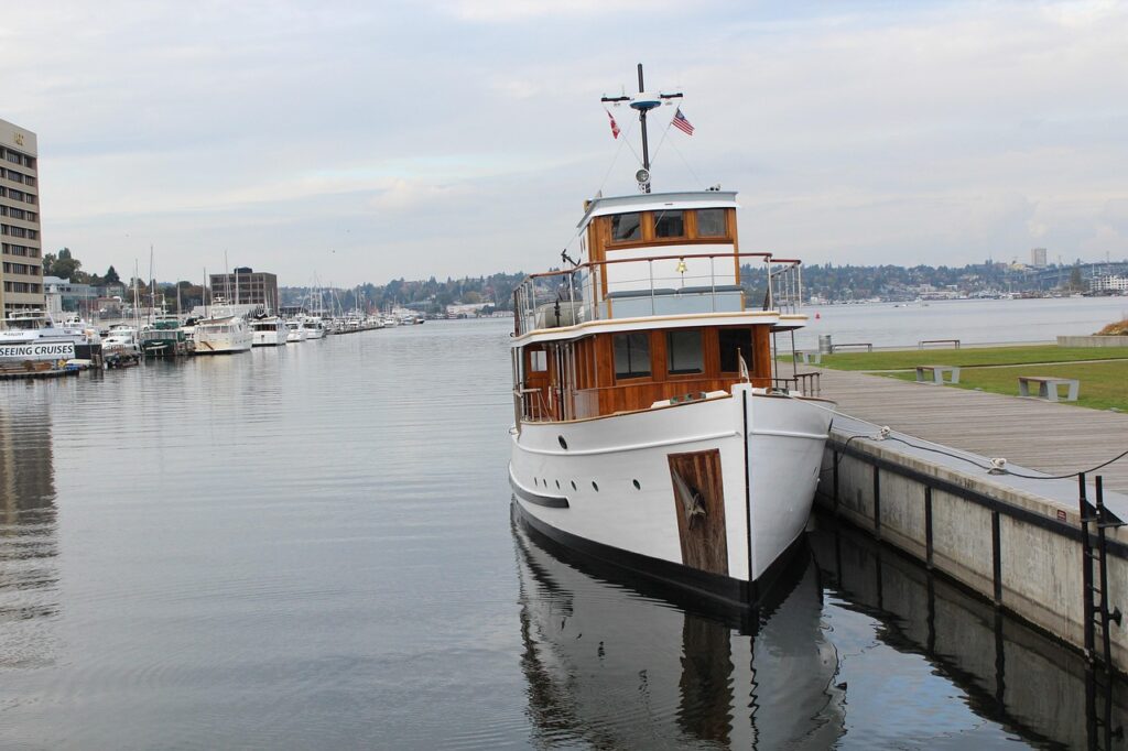 old boat, lake, seattle, nature, boat, water, atmosphere, romantic-4802573.jpg