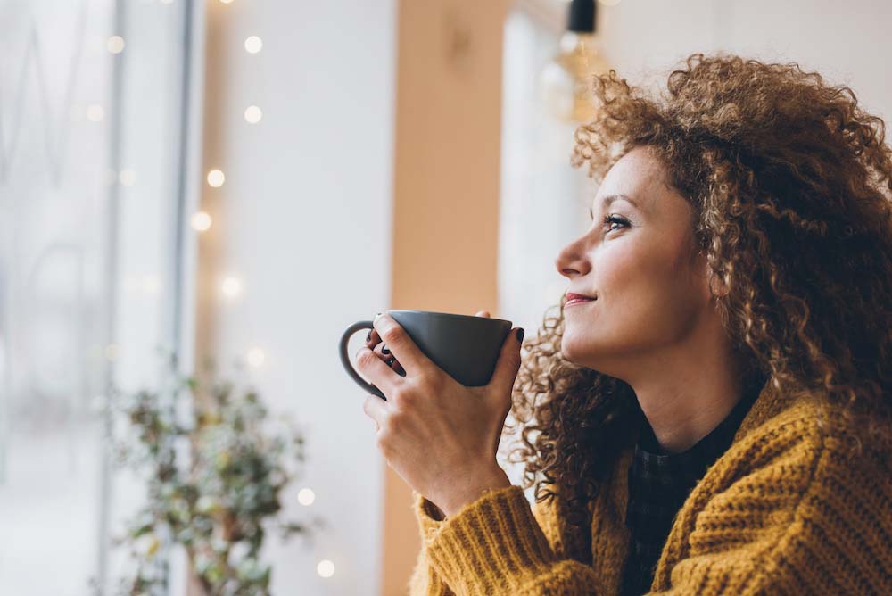 Women drinking coffee