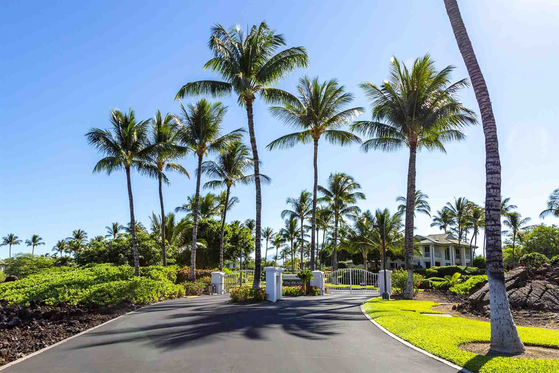 Mauna Lani Resort - Hikialani Resort Destinations, Inc