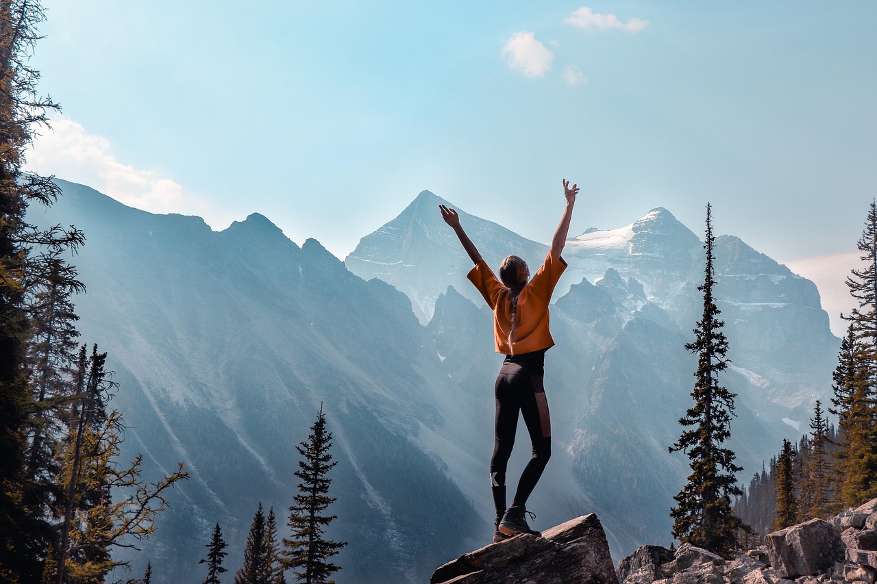mountains, canada, girl, outlook, snow, nature, mountain landscape, hiking, happy, wide, landscape, excited, woman, canada, hiking, hiking, hiking, happy, happy, happy, happy, happy, excited-3959204.jpg