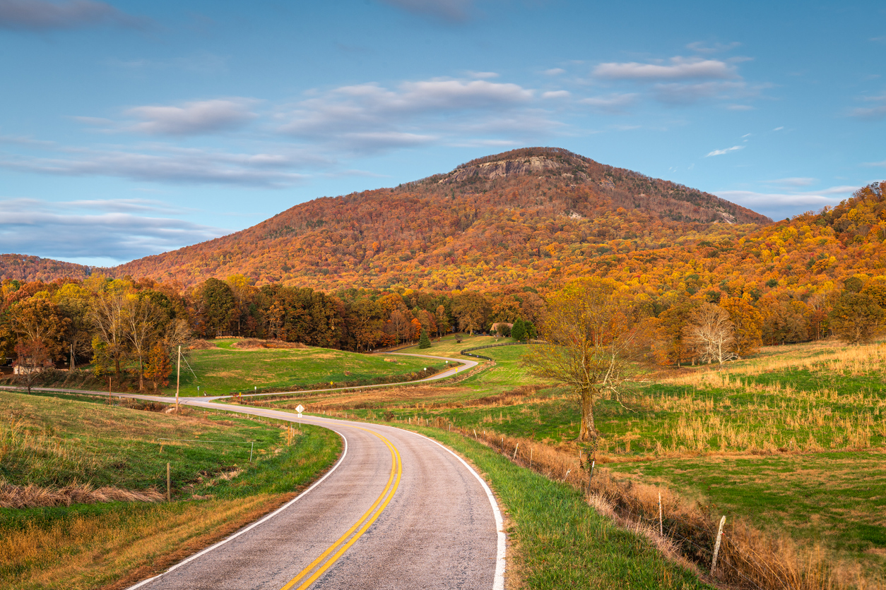 Yonah Mountain in the Fall