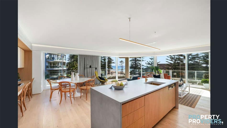 Fifth-Avenue Manly Beachfront rental property