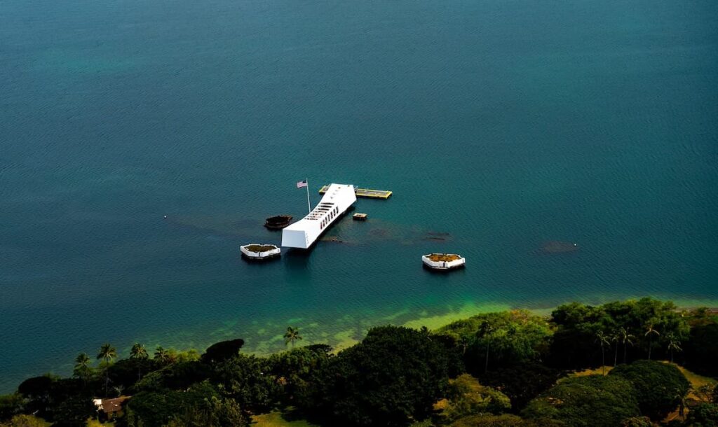 View of the Pearl Harbor monument in the water on O‘ahu