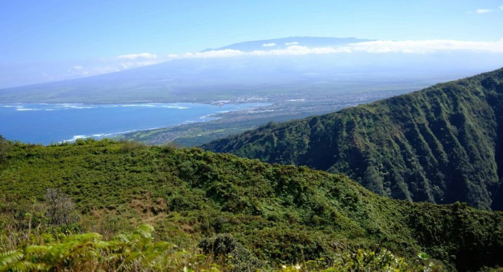 Panoramic view at Waiheʻe Ridge Trail