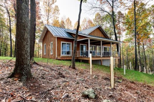 Secluded Cabin rental in central virginia