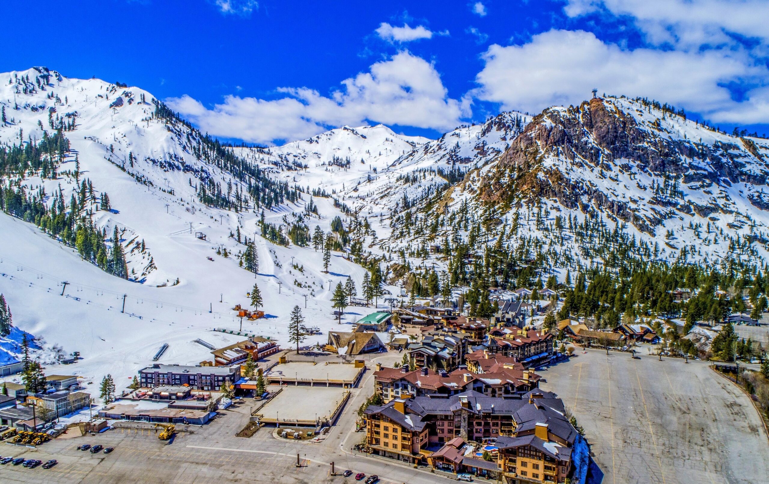 Lake Tahoe Ski Resort Vacation and Cabin Rentals