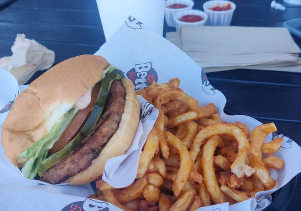 10 Best Burgers in Santa Cruz Beachnest Vacation Rentals