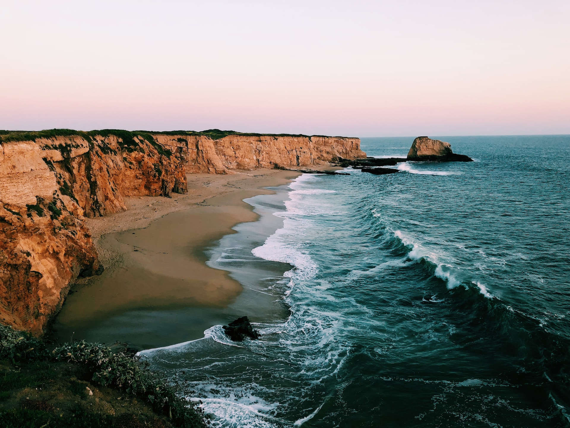 The Absolute Best Time to Visit Santa Cruz - Beachnest Vacation